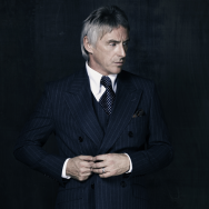 Paul Weller set to perform 10/19 at the Greek Theatre of Los Angeles in support of SONIK KICKS.